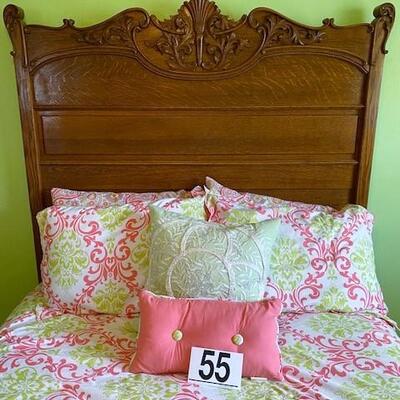 LOT#55B2: Full Size Antique Oak Bed