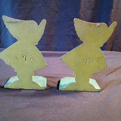LOT#83D: Pair of Hubley Cast Iron Sunbonnet Sue Bookends