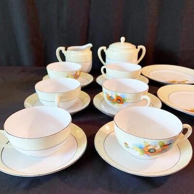 LOT#98D: Noritake Dessert Set