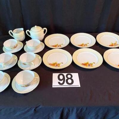 LOT#98D: Noritake Dessert Set