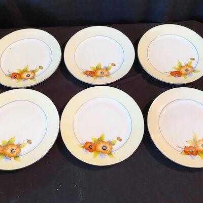 LOT#98D: Noritake Dessert Set