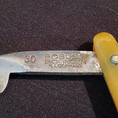 LOT#104D: Assorted Straight Razor Lot