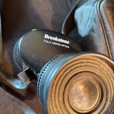 LOT#105D: Binocular Lot