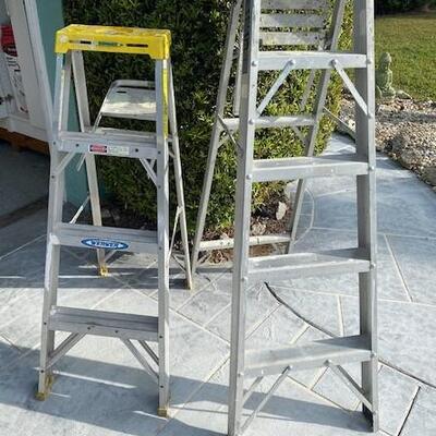 LOT#128G: Pair of Aluminum Step Ladders