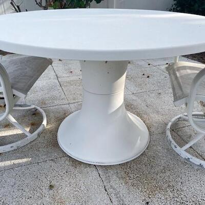 LOT#134FY: Fiberglass Patio Table