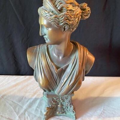 LOT#173L: Busts and More Lot