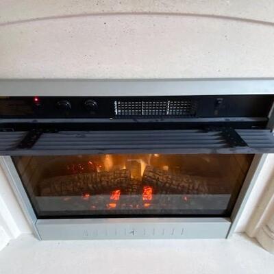 LOT#178L: Dimplex Electric Fireplace