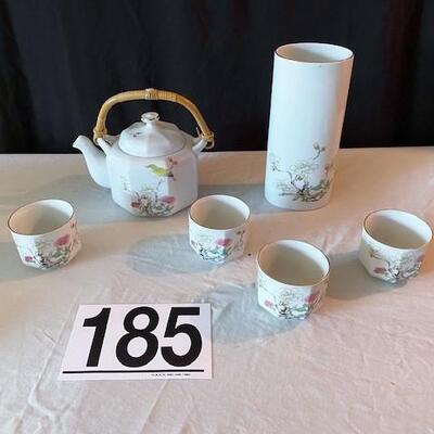 LOT#185L: Ming Garden Tea Set