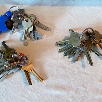 LOT#196L: Vintage and Antique Key Lot
