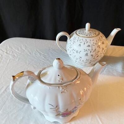 LOT#221L: Branded Teapot Lot