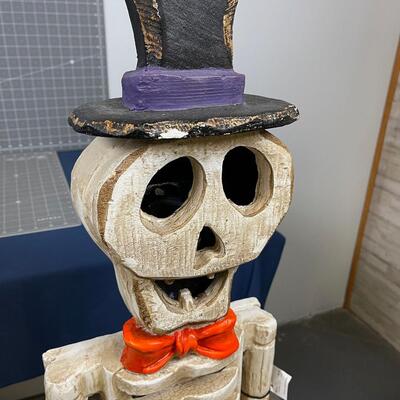 Skeleton with Top HAT, Resin