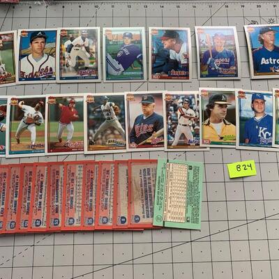 #97 Topps 40 Baseball Card Selection B24