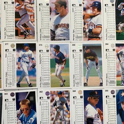 #124 Upper Deck Baseball Card Selection B51