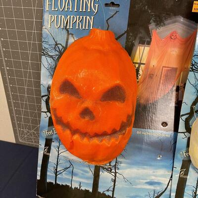 Floating Ghost and pumpkin, New in the Package