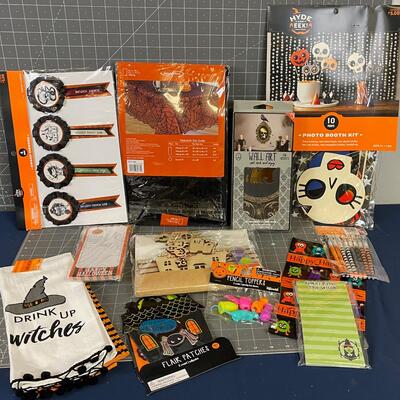 Wall Art Halloween Photo Booth Kit Table Clothe 