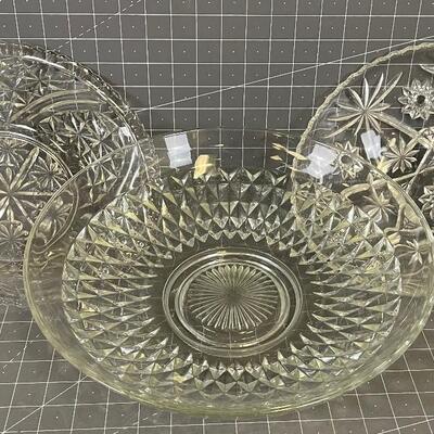 3 Clear Glass Bowls 
