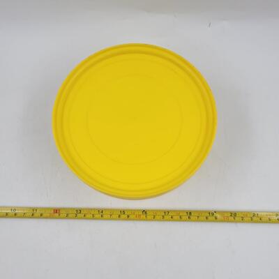 VINTAGE RETRO PLASTIC DINING WARE