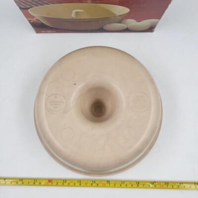 ANCHOR HOCKING MICROWARE BAKING RING