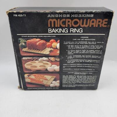 ANCHOR HOCKING MICROWARE BAKING RING