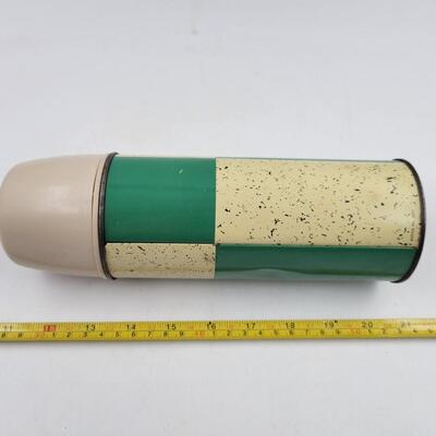 VINTAGE HOLIDAY QUART THERMOS