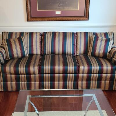 Lot 302: Sherrill Furniture: Three Cushion Multi-Color Sofa #2 (Golds, Burgundy, Evergreens)