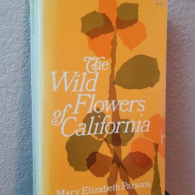 Lot 234: (3) Assorted Vintage Hardback Books feat. SNAKES OF TAIWAN