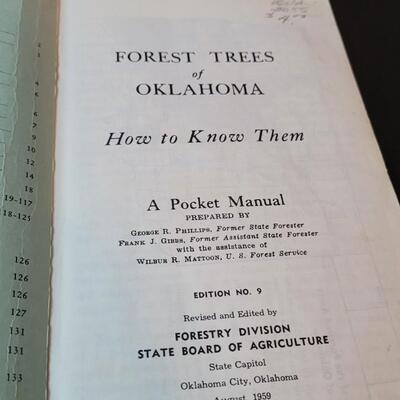 Lot 237: (4) Vintage Softback Pamplet Style Nature State Books