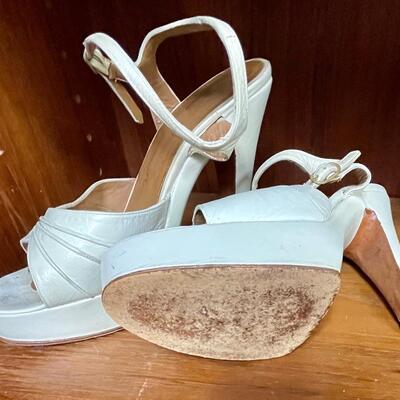 Vintage Retro lot of women shoes four pairs size 7