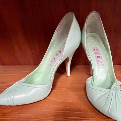 Vintage Retro lot of women shoes four pairs size 7