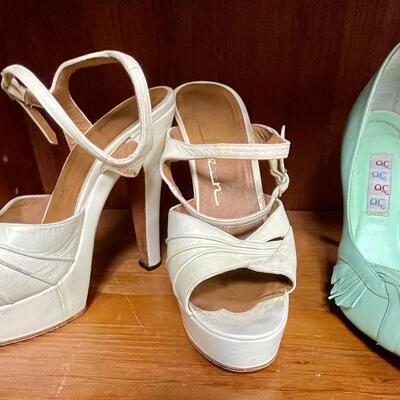 Vintage Retro lot of women shoes four pairs size 7