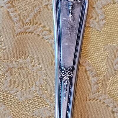Lot 244: Vintage & Antique Art Deco Silver Plate Serving Utensils
