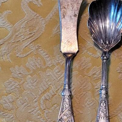 Lot 244: Vintage & Antique Art Deco Silver Plate Serving Utensils