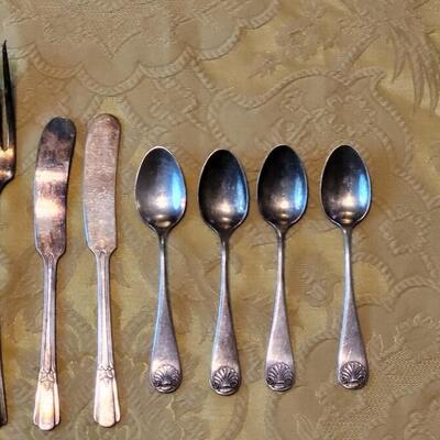 Lot 245: Vintage & Antique Silver Plate (2 Patterns) - Demitasse Shell Spoons & Spreaders & Serving Fork