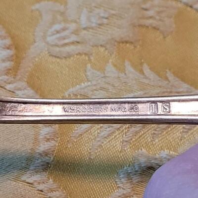 Lot 245: Vintage & Antique Silver Plate (2 Patterns) - Demitasse Shell Spoons & Spreaders & Serving Fork