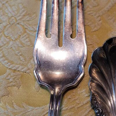 Lot 247: Vintage & Antique Silver Plate Berry Spoons & Serving Fork