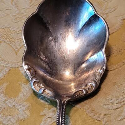 Lot 249: Antique & Vintage Mixed Silver Plate Serving Utensils