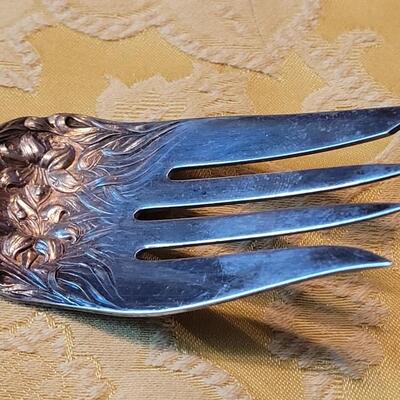Lot 249: Antique & Vintage Mixed Silver Plate Serving Utensils