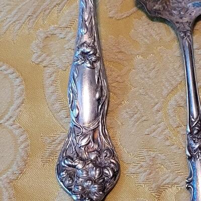 Lot 249: Antique & Vintage Mixed Silver Plate Serving Utensils