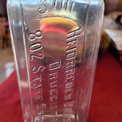 Vintage Heidbreder Bros & Co Druggist Bottle