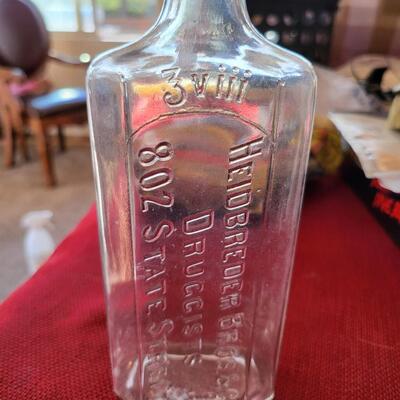 Vintage Heidbreder Bros & Co Druggist Bottle