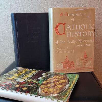 Lot 274: (3) Vintage Boiks feat. SIGNED A Chronicle of Catholic History