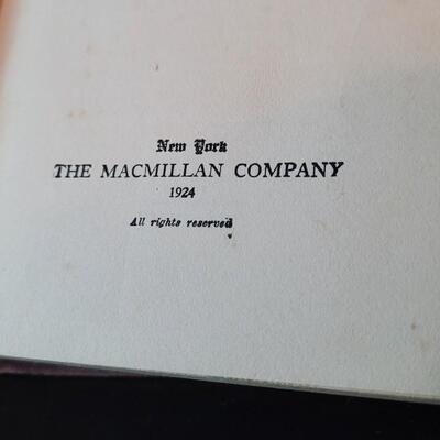 Lot 283: (2) Vintage Hardback Books feat. THE COMPLETE BOOK OF GAMES