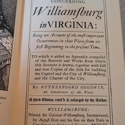 Lot 284: Vintage Hardback WILLIAMSBURG IN VIRGINIA Recollection Detail