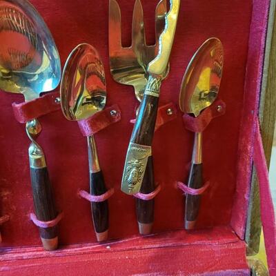 Lot 285: Vintage Yap Kui Kee Bangkok (Siam) Bronze Jewelers