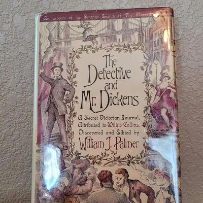 Lot 288: (5) Vintage Books feat. Signed THE MANY HUES OF ENGLISH by Mario Pei