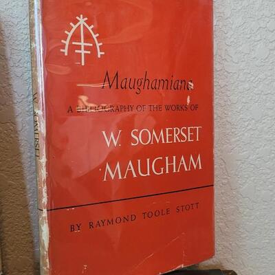 Lot 290: (5) Assorted Books feat. THE LOST COLONISTS