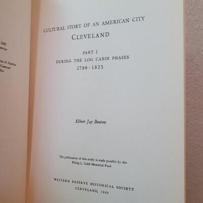 Lot 290: (5) Assorted Books feat. THE LOST COLONISTS