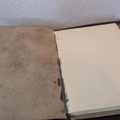 Lot 292: 1924 METHODIST COOK BOOK by Ladies Aid Society