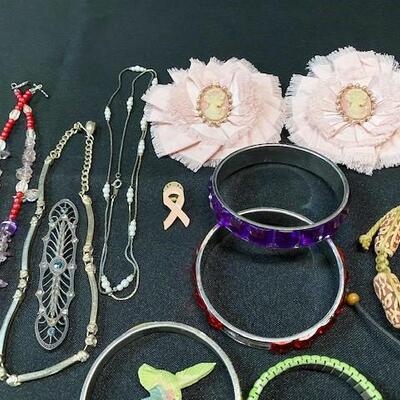 LOT#229J: Assorted Fashion Jewelry Lot