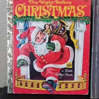 Lot 295: (3) The Night Before Christmas Books